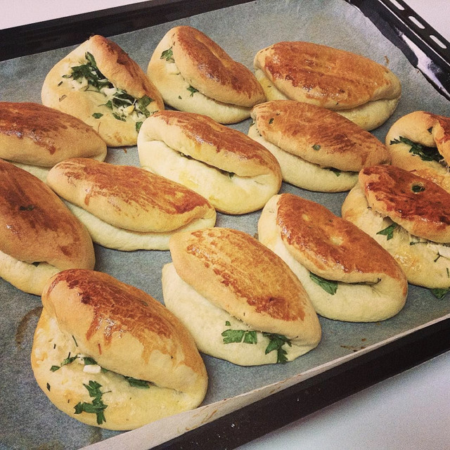 Pastanecilerin gizli tarifi tereyağlı pastane poğaçası nasıl yapılır? - Resim: 2