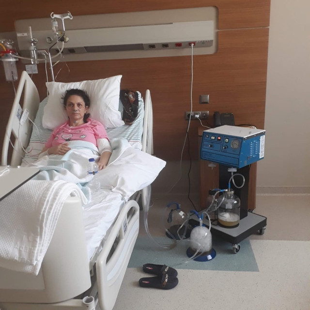 "Sevdin mi Dilek" demiş! Kocasından bir türlü boşanamadı hemşire isyan etti: Utanıyorum - Resim: 0