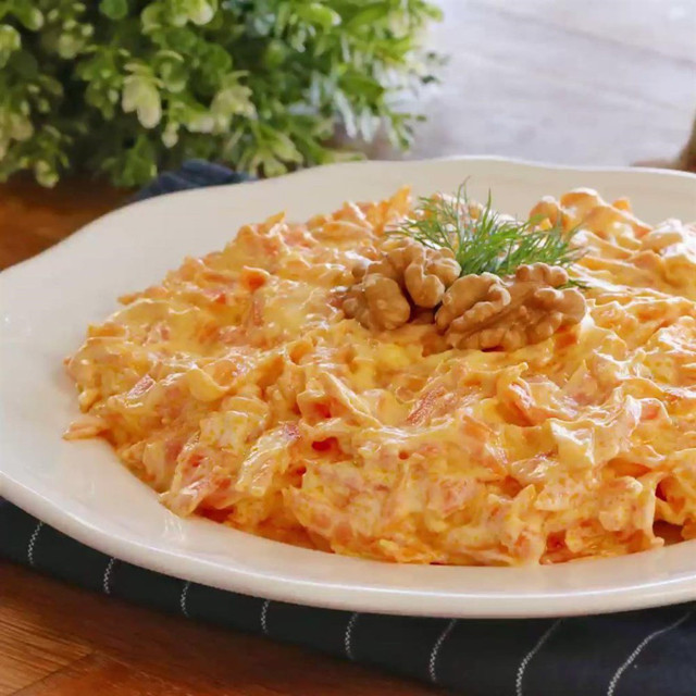 Bu lezzete kimse hayır diyemiyor enfes havuç tarator tarifi! - Resim: 0