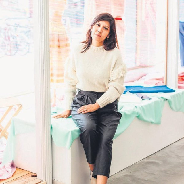 Tinder'daki Hollandalı işadamı sevgilisi Afrikalı öğrenci çıktı! Profesör kadın fena çarpıldı... - Resim: 2