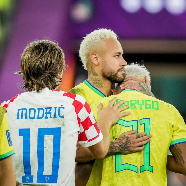 Luka Modric, Türkiye'yi unutamıyor! Brezilya maçı sonrası yıldız futbolcuyu böyle teselli etti! - Resim: 1