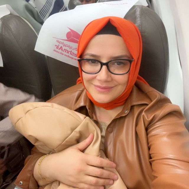 Eren Erdem'in yalanı patladı! 'Yok' dediği danışman 'özür diliyorum' açıklaması yaptı - Resim: 1