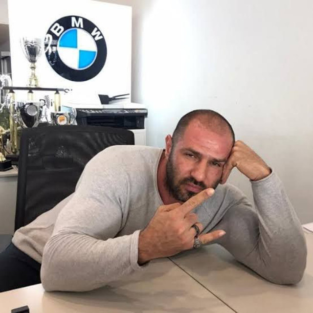 İzmir'de polis memuru dehşet saçtı! Eski kız arkadaşını öldürüp, erkek arkadaşını yaraladı - Resim: 1