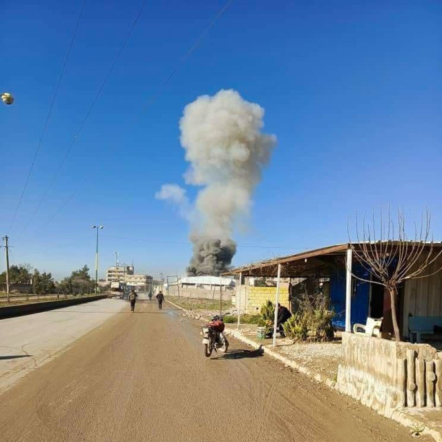 Türk SİHA'ları PKK/YPG’nin çimento ve elektrik tesisini vurdu 6'dan fazla hedef böyle yerle bir edildi - Resim: 0