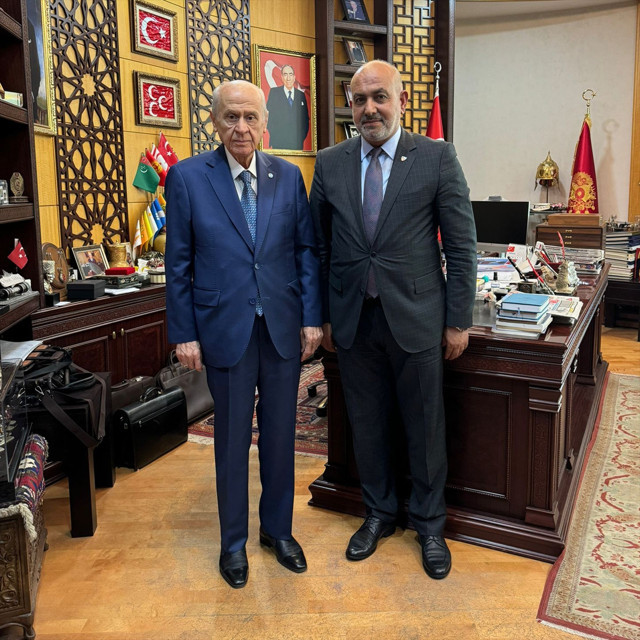MHP Genel Başkanı Bahçeli, Bellona Kayserispor Başkanı Çamlı'yı kabul etti - Resim: 0
