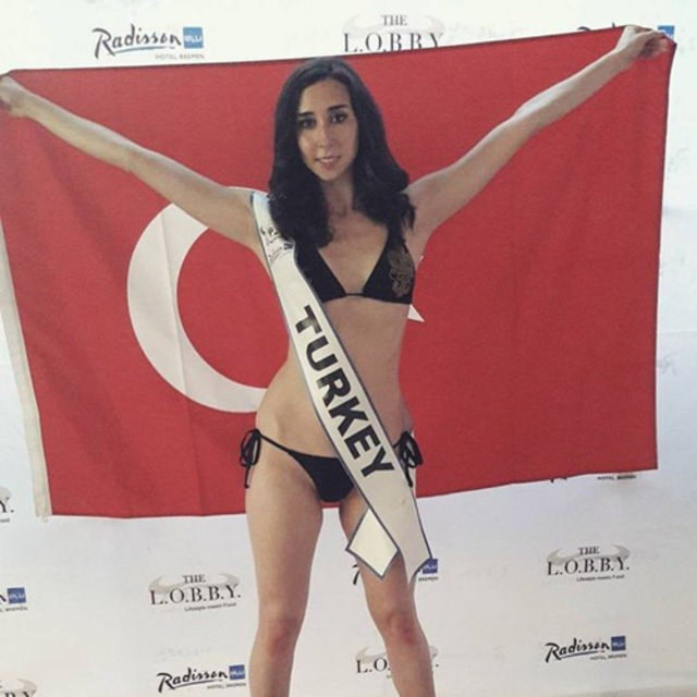 Türkiye Güzeli sanıldı eleştiri yağmuruna tutuldu - Resim: 4