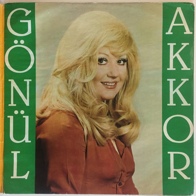 Seda Sayan Gönül Akkor'un afişlerine sarılıp uyuyormuş! - Resim: 2