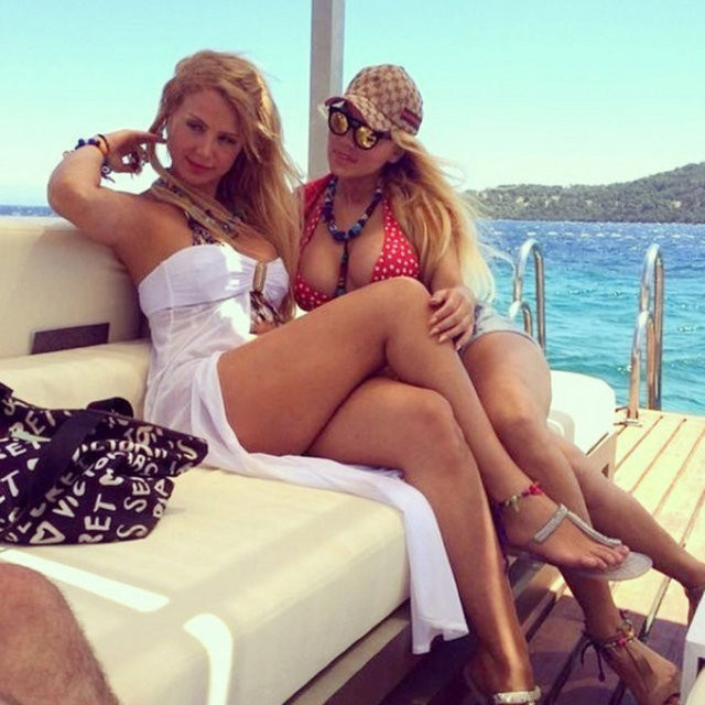 Esra-Ceyda kardeşlere 300 bin liralık şok - Resim: 2