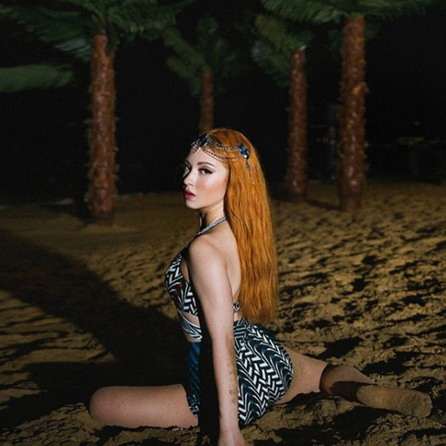 Ece Seçkin'in eski fotoğrafı ortaya çıktı ortalık yıkıldı yok böyle değişim - Resim: 4