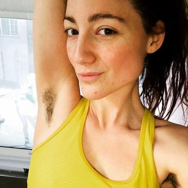 Kıllı Ocak kampanyasını başlattı: Koltuk altı kıllarını boyuyor - Resim: 3