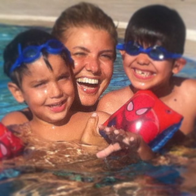 Gülben'in çocuklarıyla havuz keyfi - Resim: 3