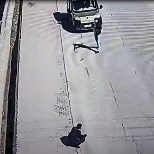 Diyarbakır'da oğlu tüfekle vurulan anne canını hiçe saydı! - Resim: 2