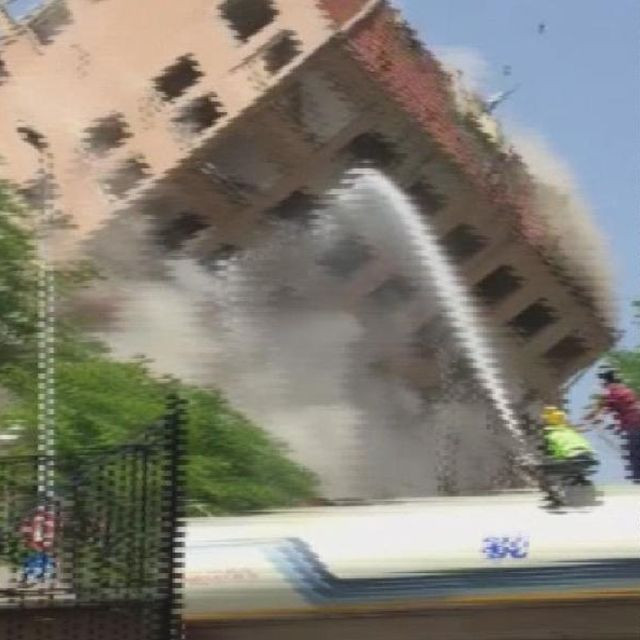 İstanbul Bahçelievler'de kontrollü yıkım kontrolden çıktı - Resim: 4