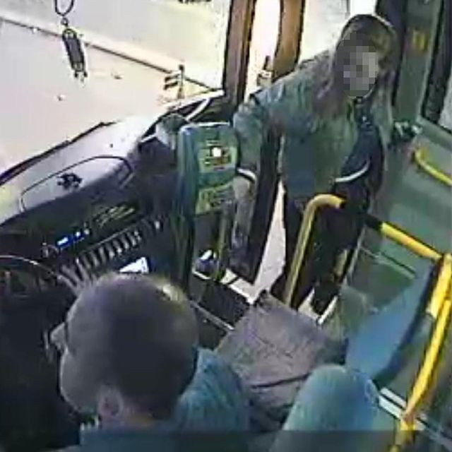 Kütahya'da halk otobüsünde üniversiteliye taciz - Resim: 1