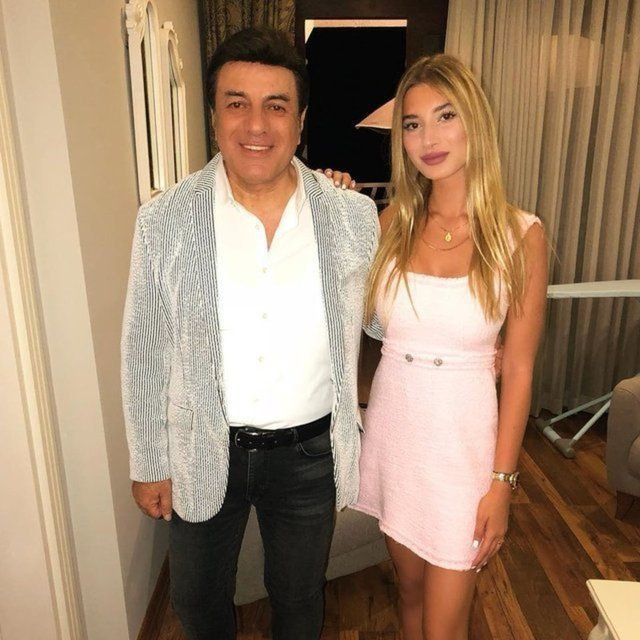 Coşkun Sabah '1 milyon dolar ödeyecek mi?' bakın ne dedi! Kızının bikinili pozlarına kızmıştı - Resim: 1