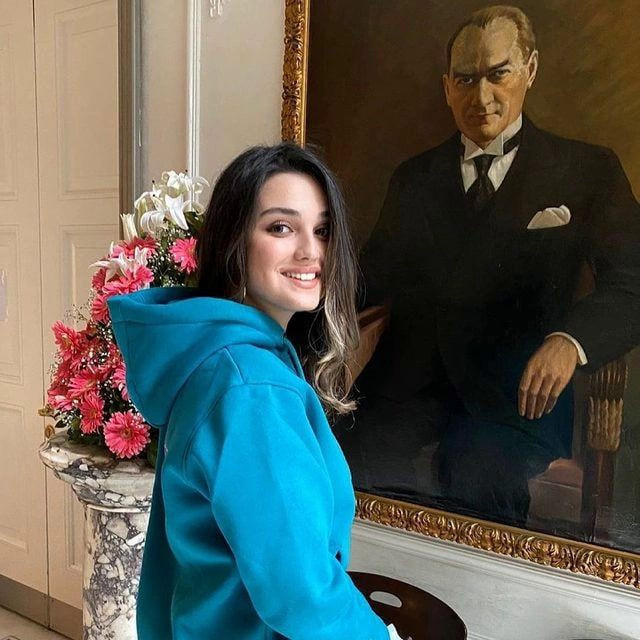 Berna Laçin'in kızı büyüdü genç kız oldu Ada Eşiz paylaşımlarıyla dikkat çekti - Resim: 4