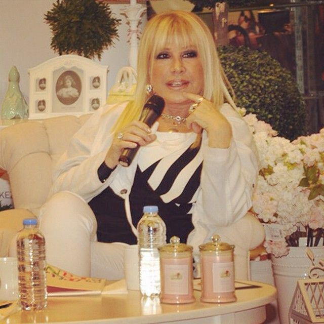 Terlikle oynuyor kimseyi tanımıyor! Pakize Suda'nın son hali yürekleri acıttı: Felaket tellalı duyurdu - Resim: 1