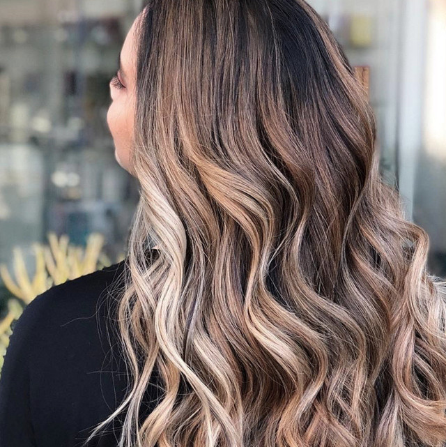 İşte yüz şekline göre 2023 saç modelleri en trend renk ve kesim şekilleri - Resim: 0