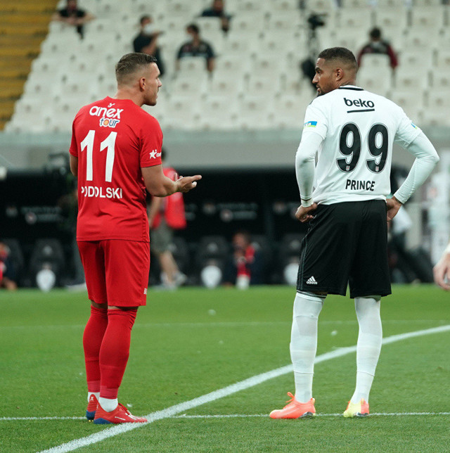 Beşiktaş'ta ayrılığın yeni ismi belli oldu sezon sonu yolcu - Resim: 1