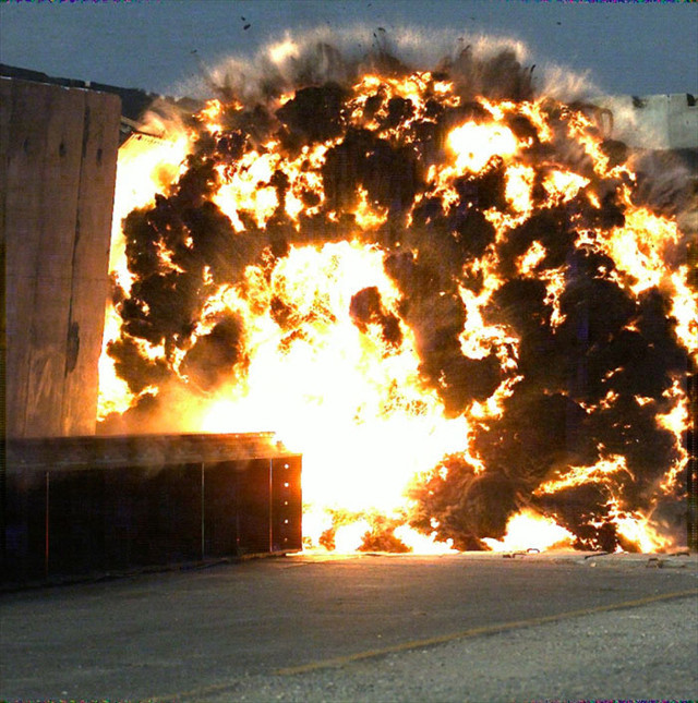 Türkiye'nin yeni uçak bombası SARB-83'ün testiyle ilgili çarpıcı sonuçlar - Resim: 0