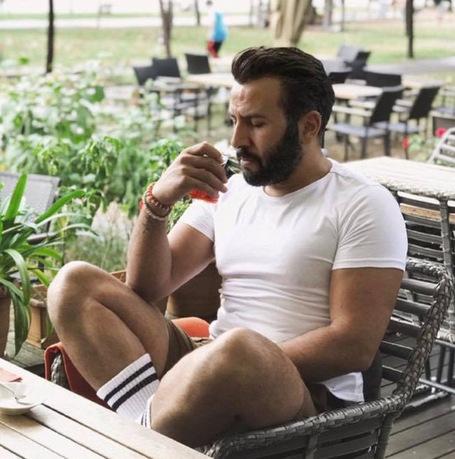 Olay Küçükçekmece’de yaşandı! Sınıf öğretmeni evinde ölü bulundu - Resim: 0