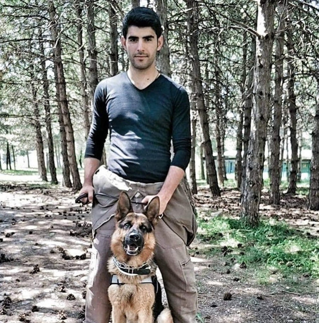 Şehit Özgür Barçın ve Resul Barutcu gözyaşlarıyla son yolculuklarına uğurlandı - Resim: 3