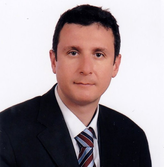 Profesör, kadın doktoru başörtülü diye ameliyata almadı iddiası! Profesör açığa alındı - Resim: 0