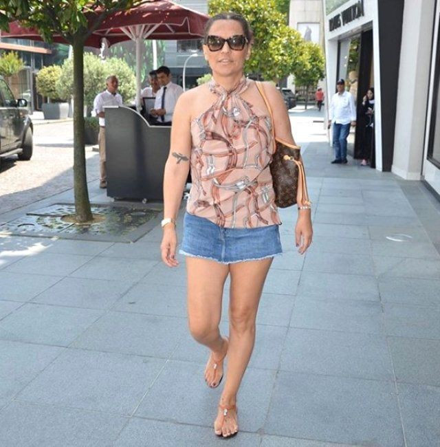 Yasakları deldi! Demet Akalın'ın mini eteği Okan Kurt'u kızdıracak! - Resim: 2