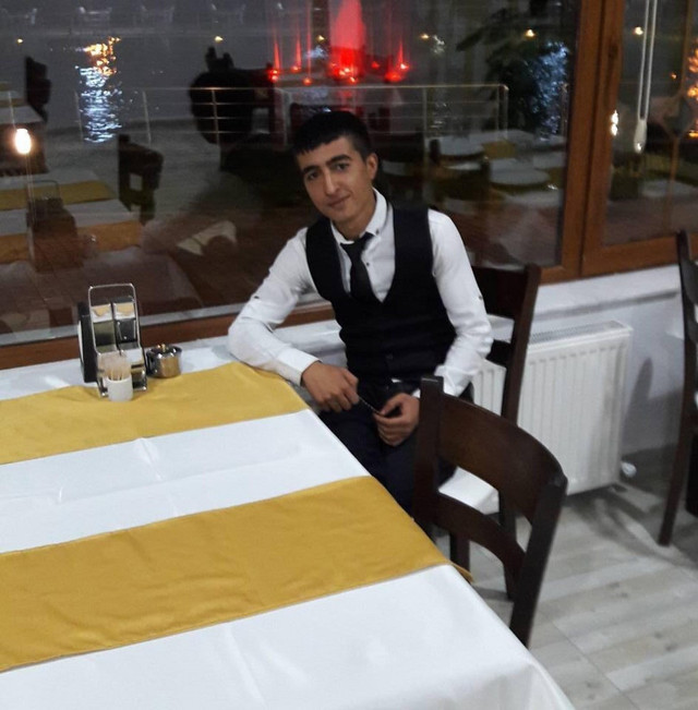 Cinnet geçiren lokanta çalışanı ortalığı kana buladı! Ölü ve yaralılar var - Resim: 1