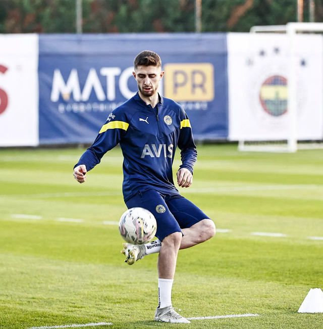 Fenerbahçe'de flaş transfer gelişmesi! Ali Koç 5 yıldız isim için devreye girdi - Resim: 4