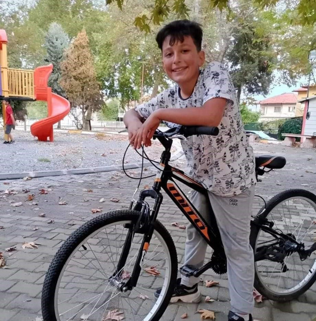 Tokat'ta kaybolan 12 yaşındaki çocuk bıçaklanarak öldürülmüş olarak bulundu - Resim: 0