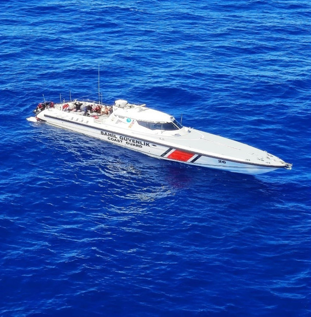 Yunanistan'ın Türk karasularına ittiği 2'si bebek 6 göçmen hayatını kaybetti! - Resim: 2