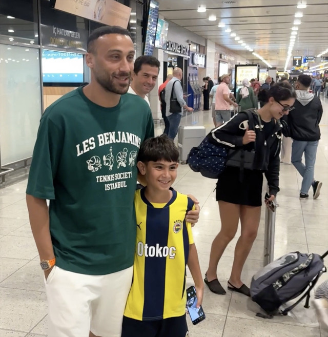 Transfer resmen açıklandı! Cenk Tosun, Fenerbahçe forması giymeye hazırlanıyor - Resim: 1