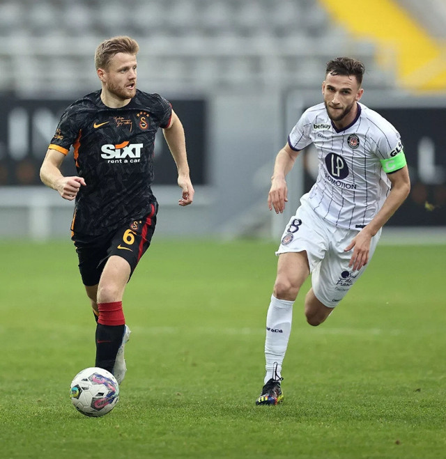 Okan Buruk'un dikkatini çekti: Galatasaray ara transferde bombayı patlatıyor! - Resim: 1