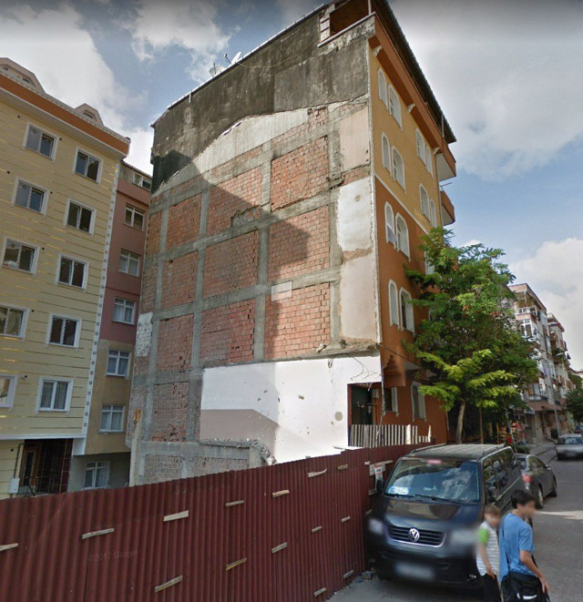 İstanbul Bahçelievler'de bina çöktü! Olay yerine itfaiye ve sağlık ekipleri sevk edildi - Resim: 2