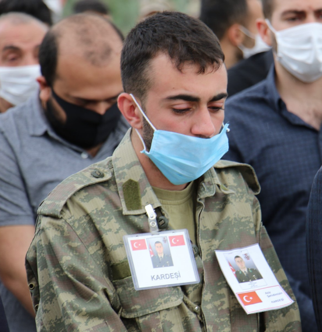 İdlib şehidi Teğmen Canberk Tatar gözyaşlarıyla toprağa verildi - Resim: 1