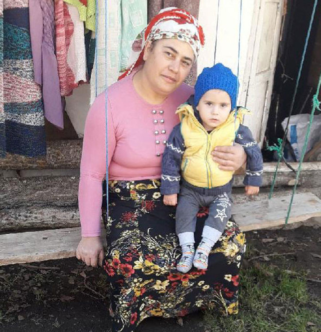 Ordu'da koronavirüsün acı tablosu! Karantinadaki babaannesiyle cam arkasından oynuyor - Resim: 1