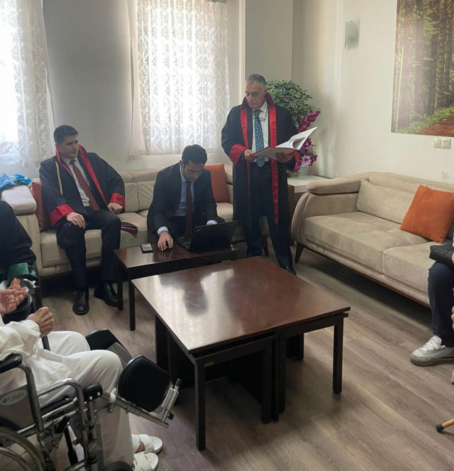 Bursa'da dikkat çeken görüntü! Mahkeme için bu kez hakimler geldi - Resim: 0