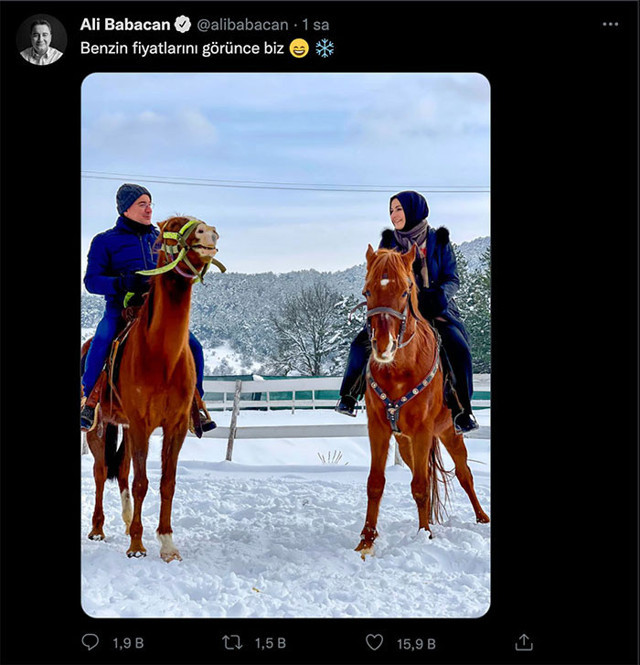 Benzin fiyatları uçtu Ali Babacan eşi Zeynep Babacan'la ata binip 'Benzin fiyatlarını görünce biz' diye paylaştı - Resim: 0