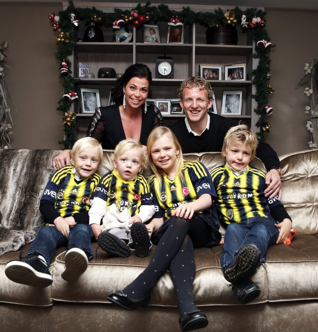 Dirk Kuyt 17 yıllık eşi Gertrude'den boşandı - Resim: 1