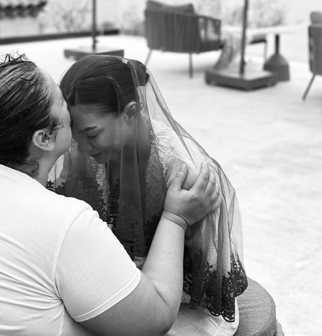 4 milyon TL'lik düğün ertelendi: Demet Özdemir gözyaşlarını tutamadı! - Resim: 1