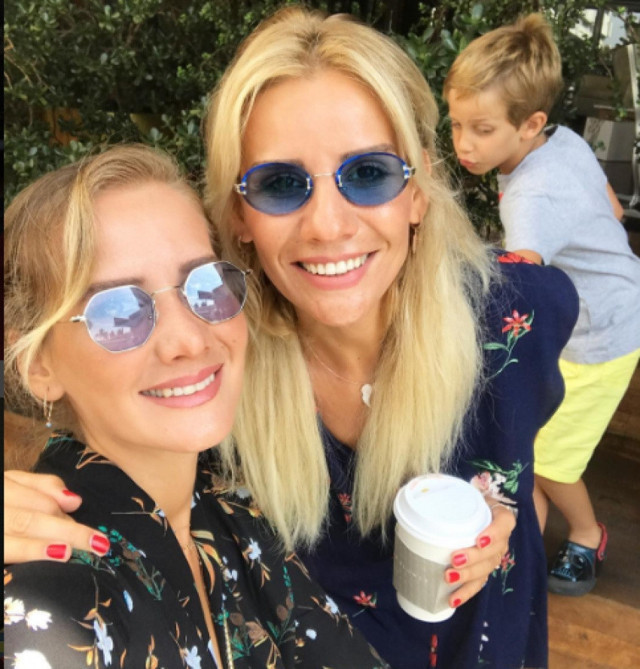 Benzerlikleri şaşkına çevirdi işte Esra Erol'un sır gibi sakladığı kardeşi! - Resim: 3