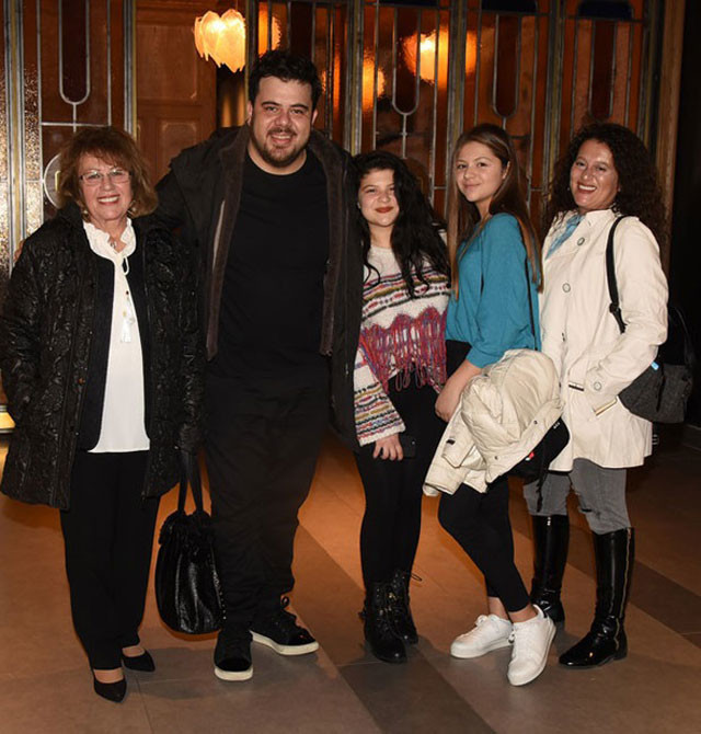 Eser Yenenler'den annesine 'Torun' cevabı - Resim: 1