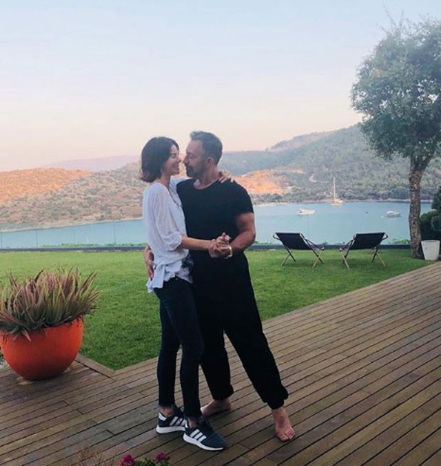 Defne Samyeli'den Cem Yılmaz itirafı! Olması gereken buymuş  - Resim: 2