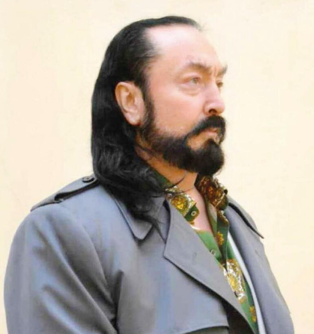 Adnan Oktar cezaevinde de rahat durmadı! Adnan Hoca Batman Cezaevi'ne sürgün edildi - Resim: 0