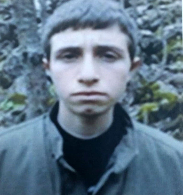 Diyarbakır'da etkisiz hale getirilen teröristlerden biri gri listeden aranan Zinar Akron çıktı - Resim: 0