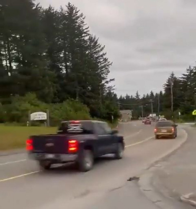 ABD'de çok şiddetli deprem! 8.2'lik depremin ardından tsunami uyarısı yapıldı - Resim: 1