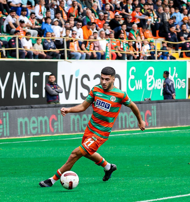 Galatasaray'da Batshuayi'nin ardından bir transfer daha! Oğuz Aydın ile anlaşıldı - Resim: 1