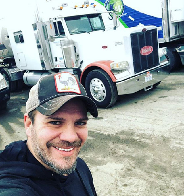 TIR şoförü olan Tolga Karel ilk kez konuştu! Astronot olmak daha kolay - Resim: 1