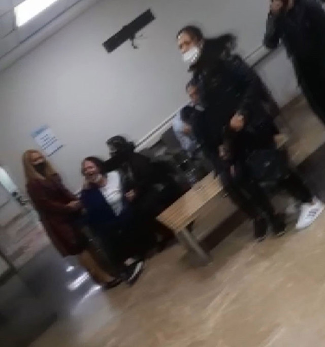 Avcılar'da arka koltukta oturan genç korkunç şekilde can verdi - Resim: 1